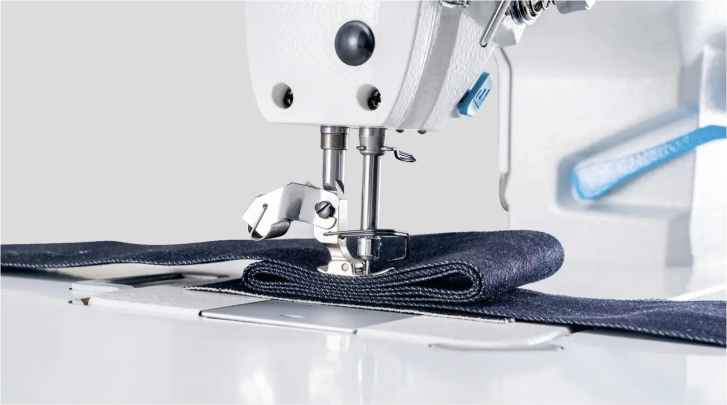 Jack F6 Industrial Lockstitch Sewing Machine | Single Needle, Small Hook | Direct Drive | With Stand & Table, view 2